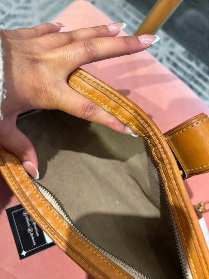 Louis Vuitton Shirley Clutch – Black Monogram Multicolore