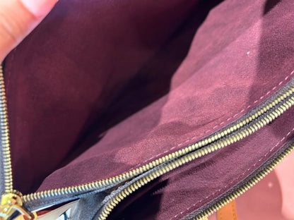 Louis Vuitton Carrousel – Monogram Canvas