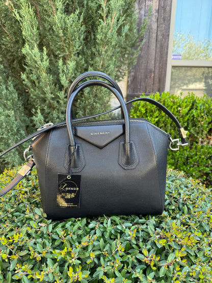 Antigona Small Top Handle Top Grained Leather