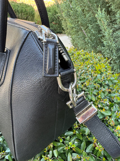 Antigona Small Top Handle Top Grained Leather