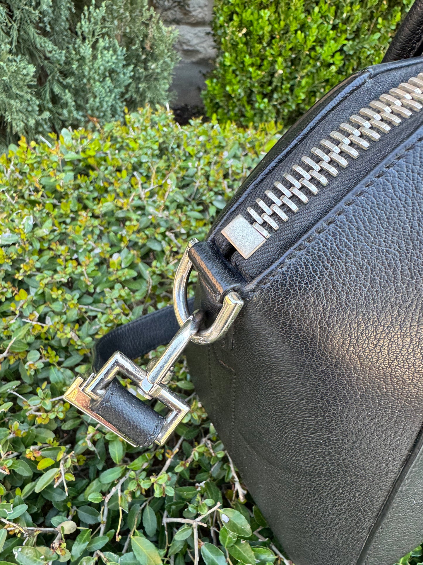 Antigona Small Top Handle Top Grained Leather