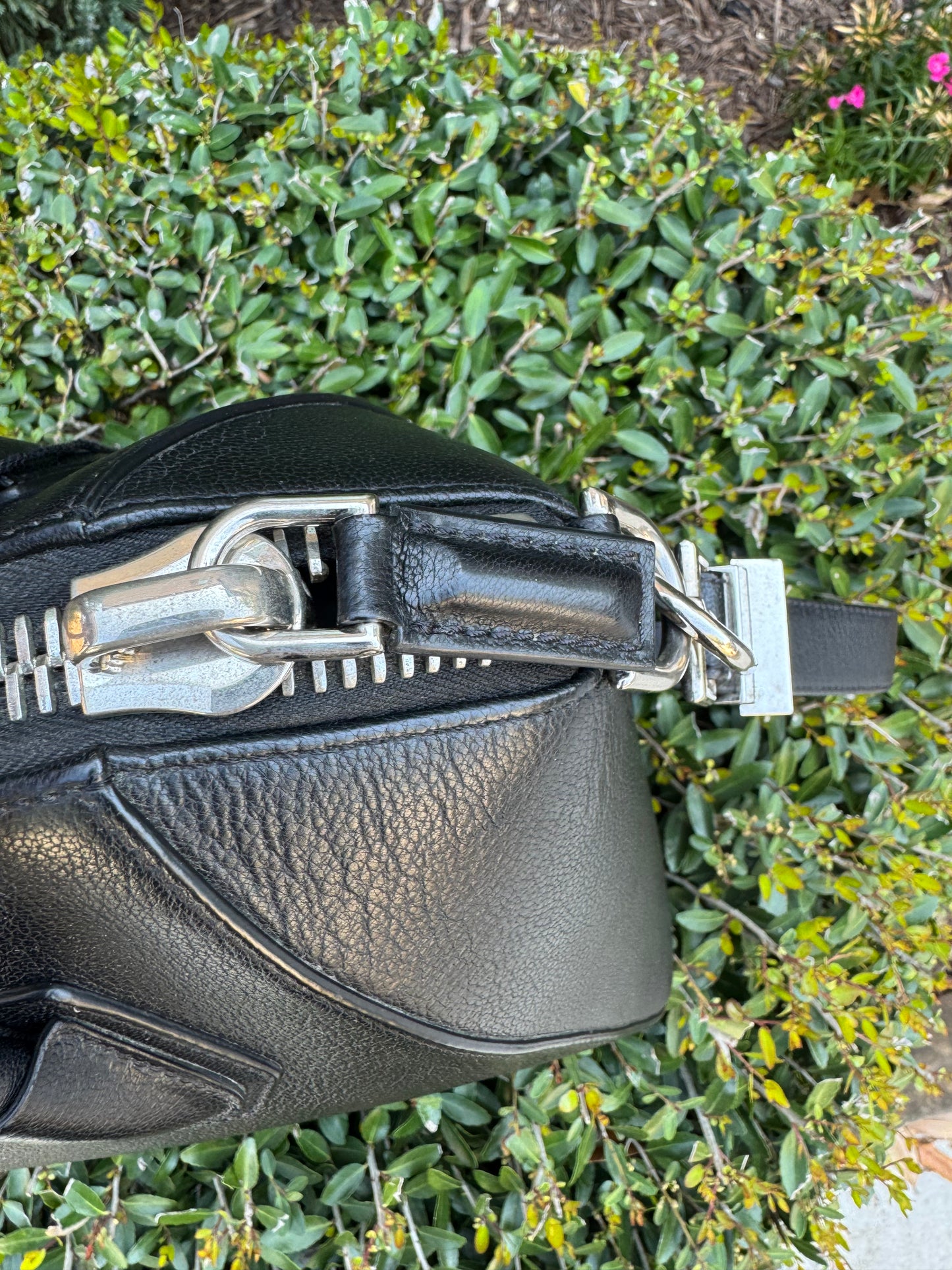 Antigona Small Top Handle Top Grained Leather