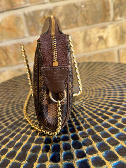 Louis Vuitton Eva Clutch