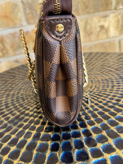 Louis Vuitton Eva Clutch