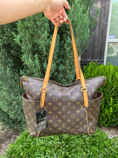 Louis Vuitton Totally MM in Monogram Canvas