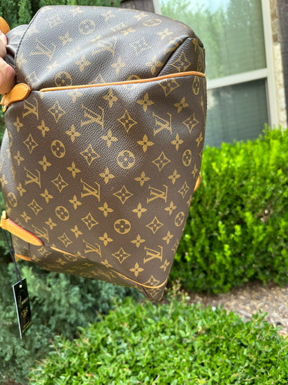 Louis Vuitton Totally MM in Monogram Canvas