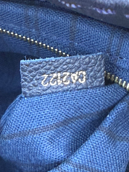 Louis Vuitton Artsy MM in Infini Empreinte Leather