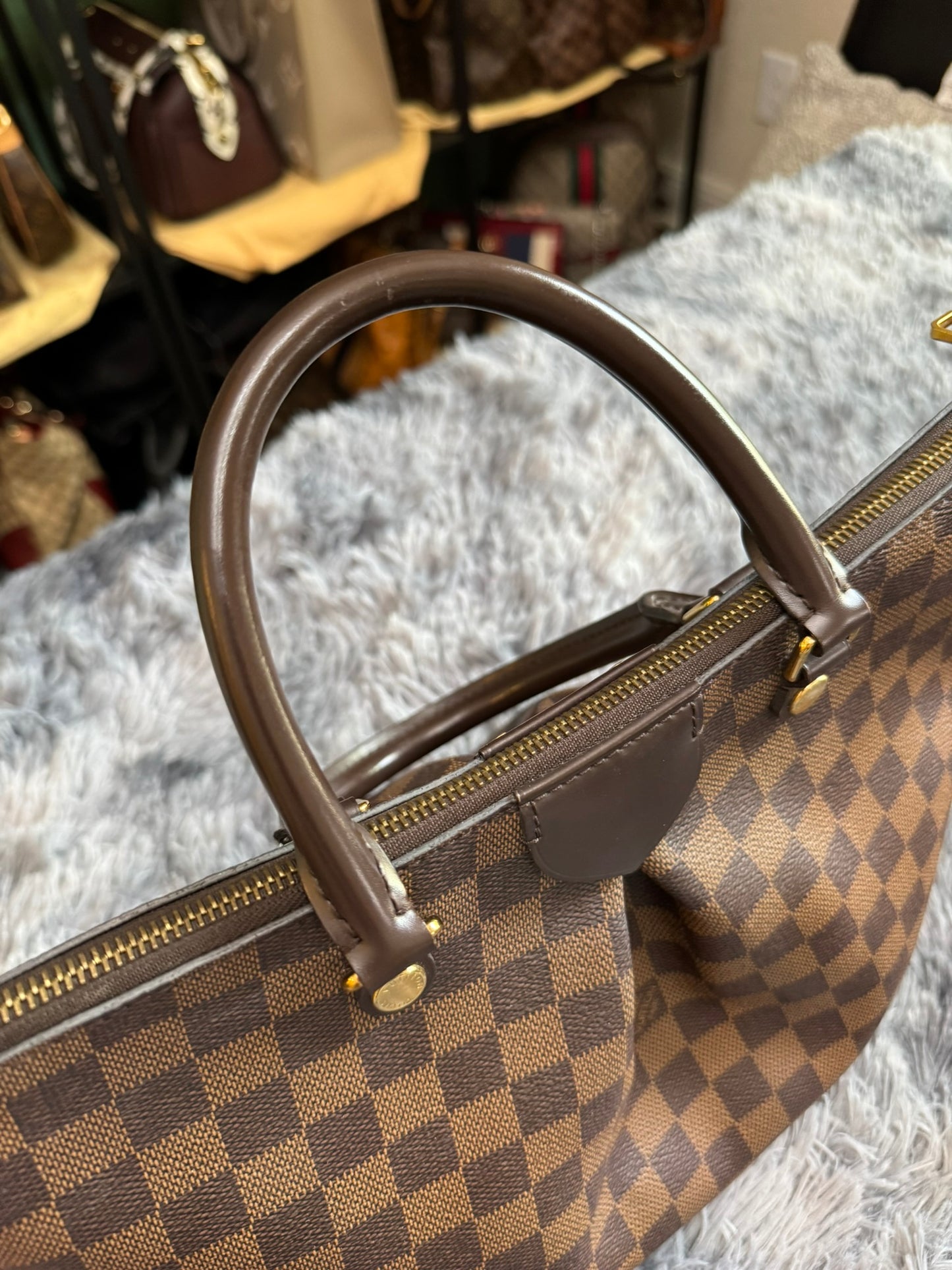 Louis Vuitton Sienna MM in Damier Ebene