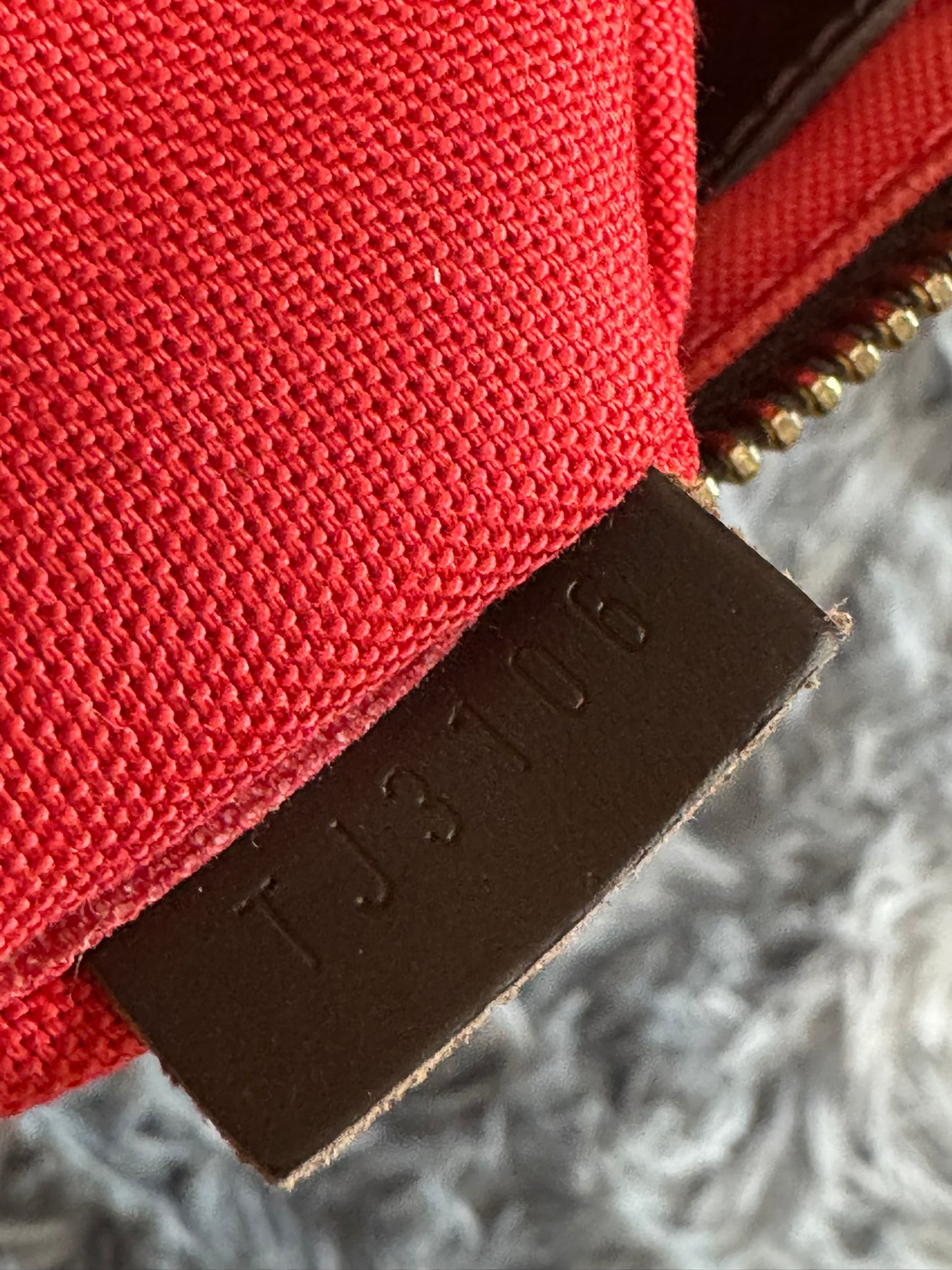 Louis Vuitton Sienna MM in Damier Ebene