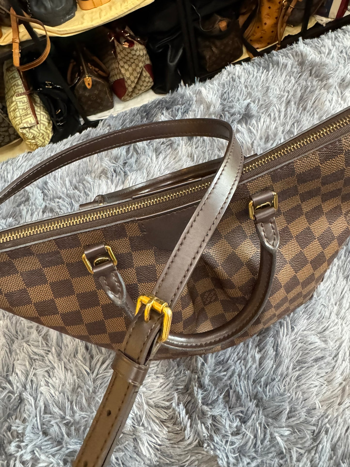 Louis Vuitton Sienna MM in Damier Ebene