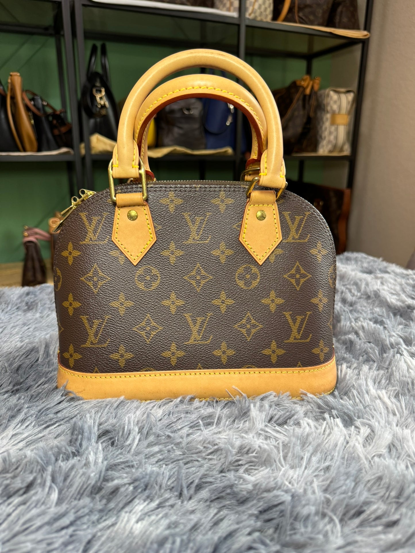 Louis Vuitton Alma BB