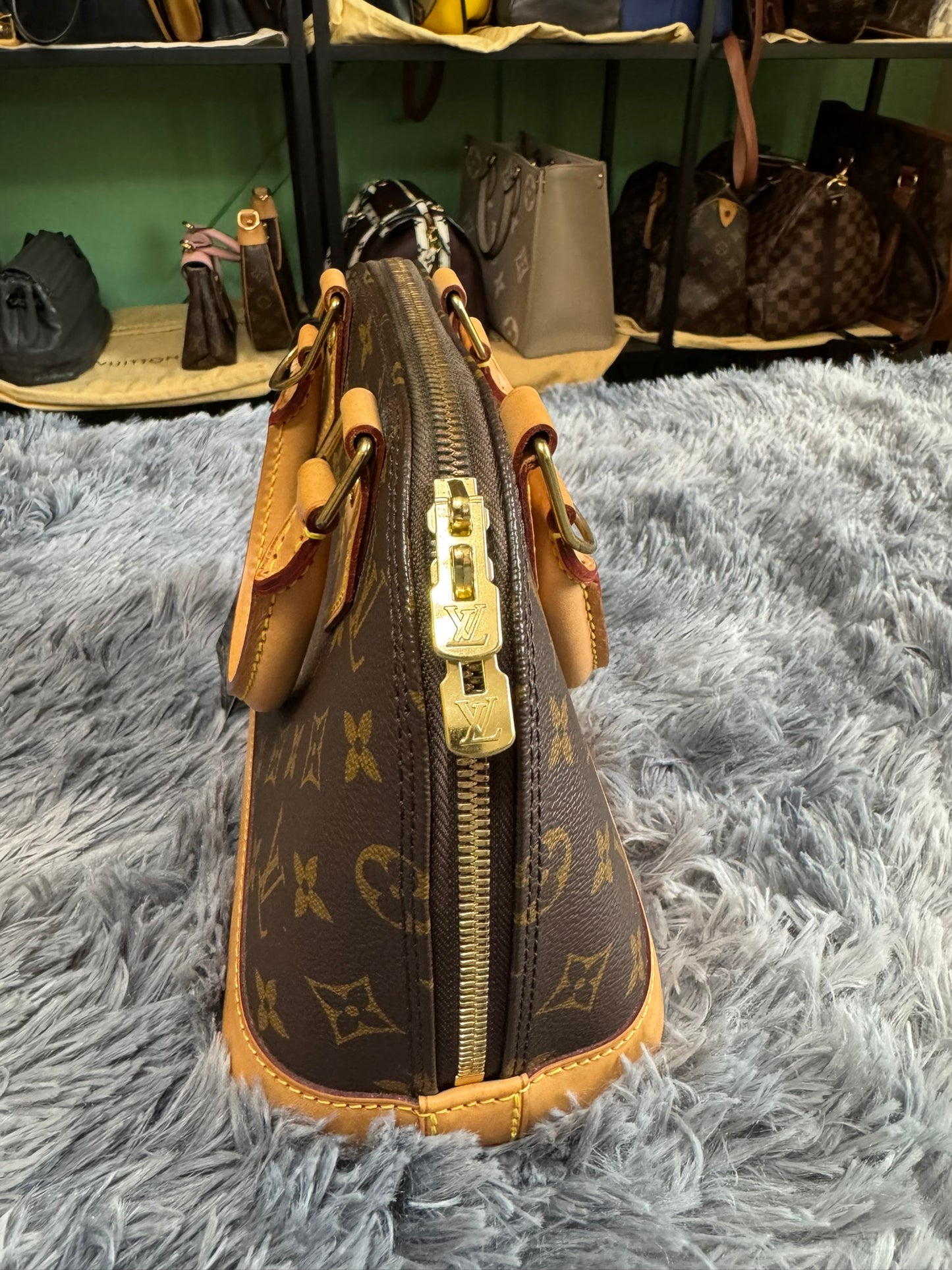 Louis Vuitton Alma BB