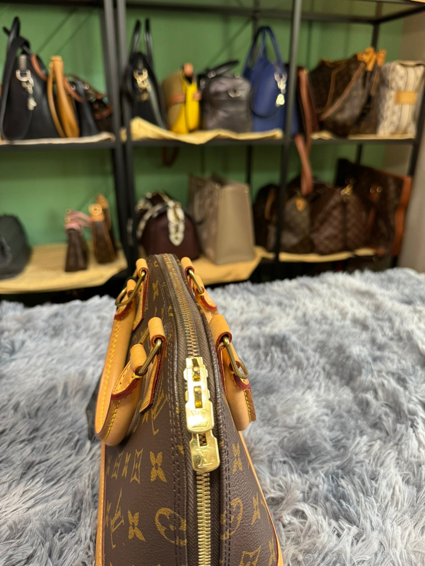 Louis Vuitton Alma BB