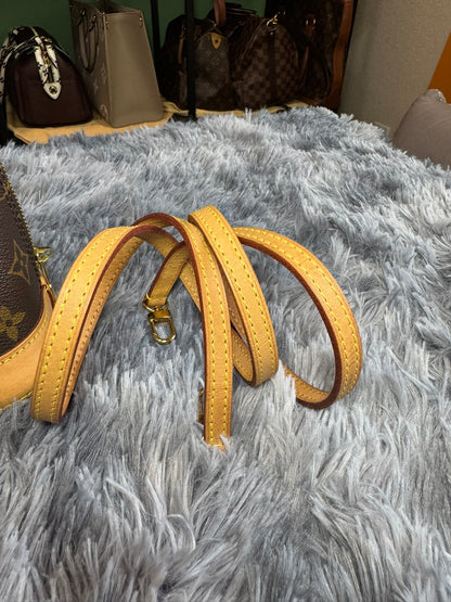 Louis Vuitton Alma BB
