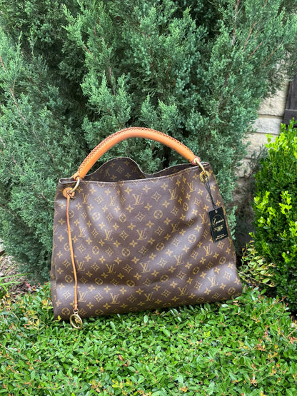 Louis Vuitton Artsy GM