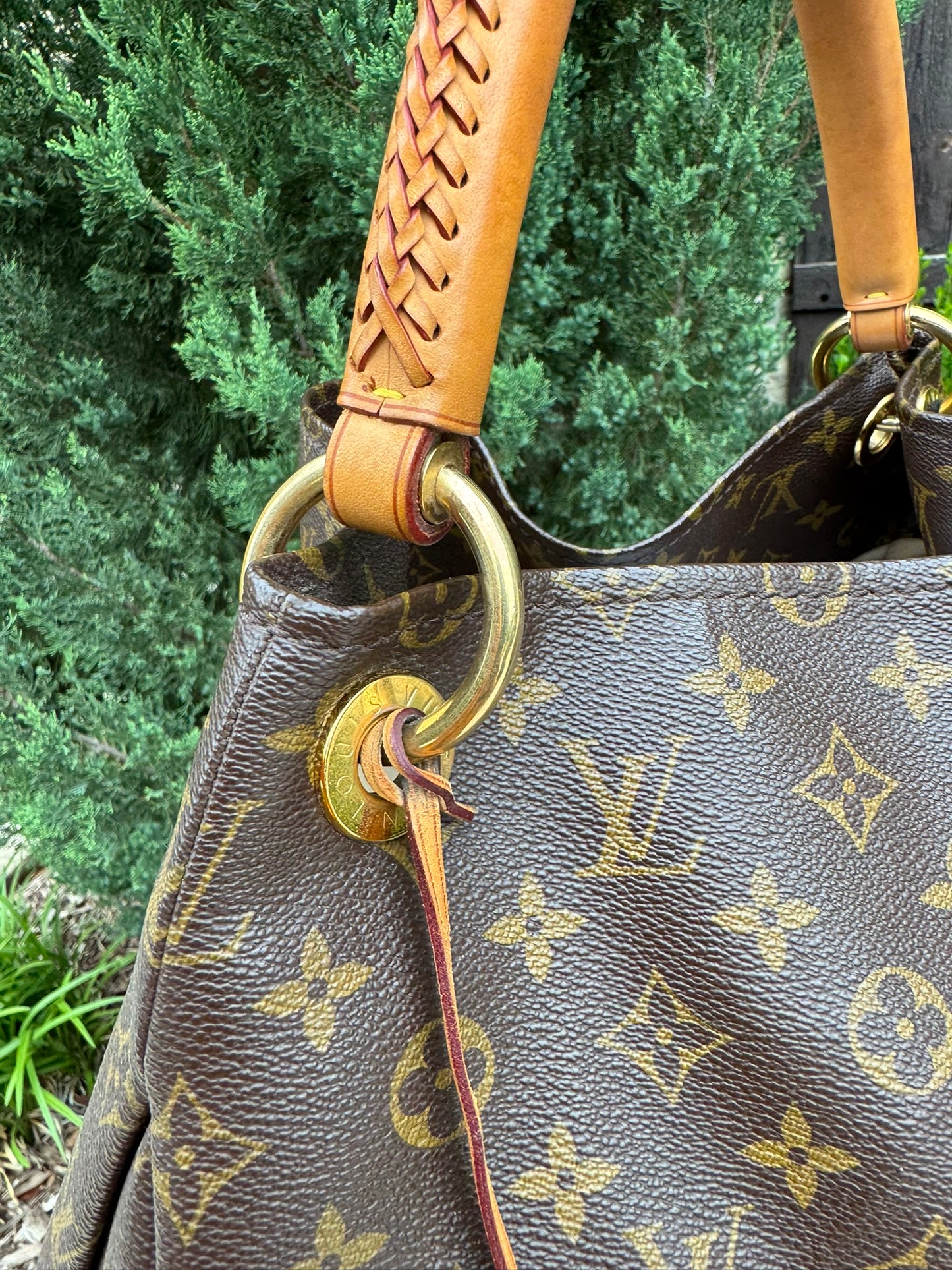 Louis Vuitton Artsy GM