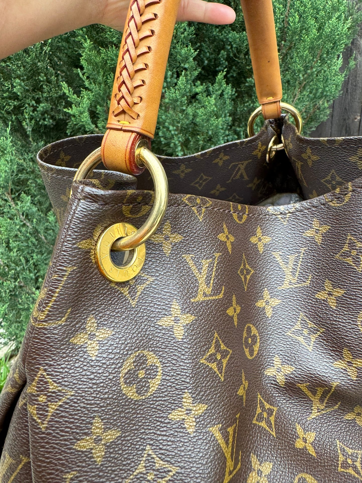 Louis Vuitton Artsy GM