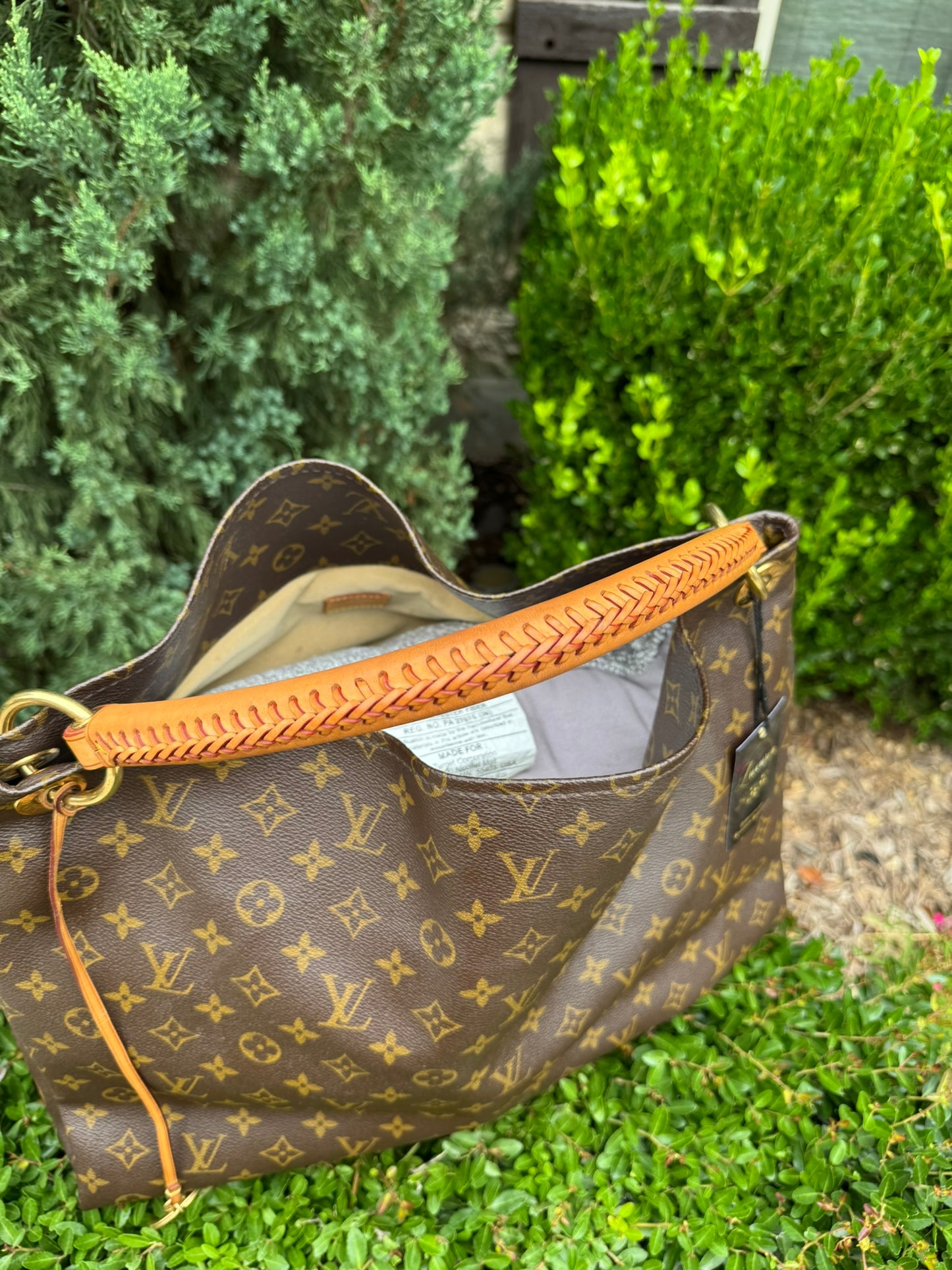 Louis Vuitton Artsy GM