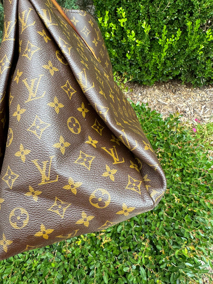 Louis Vuitton Artsy GM