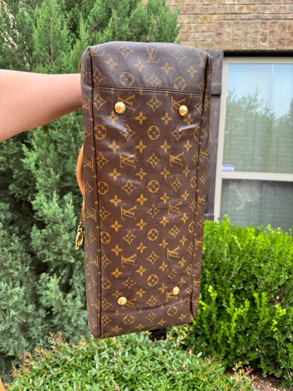 Louis Vuitton Artsy GM