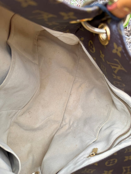 Louis Vuitton Artsy GM