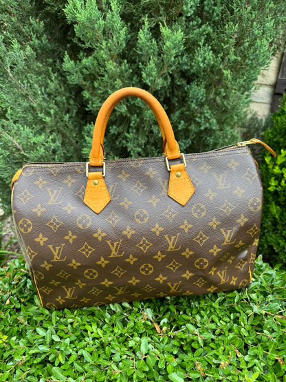 Louis Vuitton Speedy 35