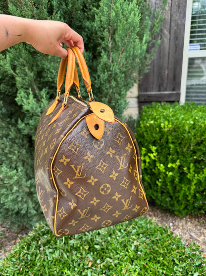 Louis Vuitton Speedy 35