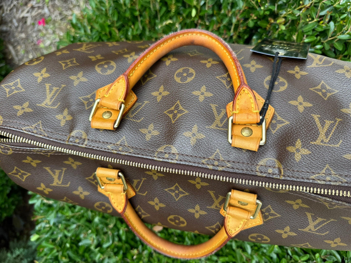 Louis Vuitton Speedy 35