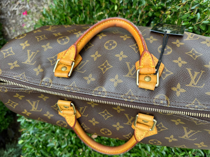 Louis Vuitton Speedy 35