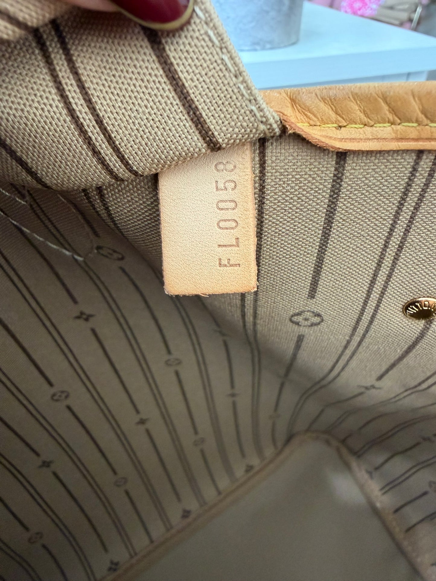 Gucci Neo Skull Duffle Bag