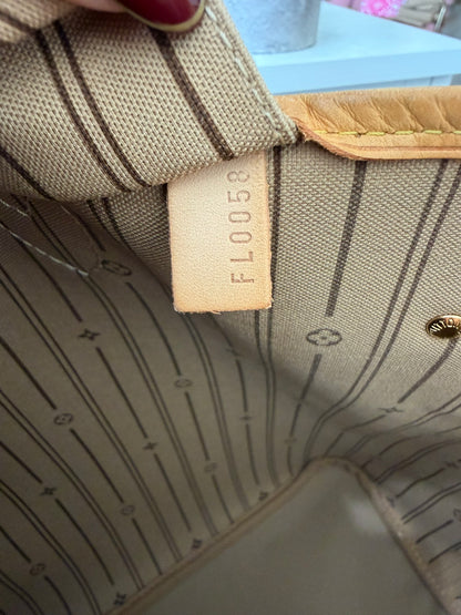 Gucci Neo Skull Duffle Bag