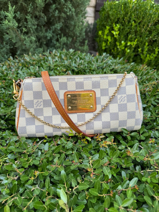 Louis Vuitton Eva Clutch in Damier Azur Canvas