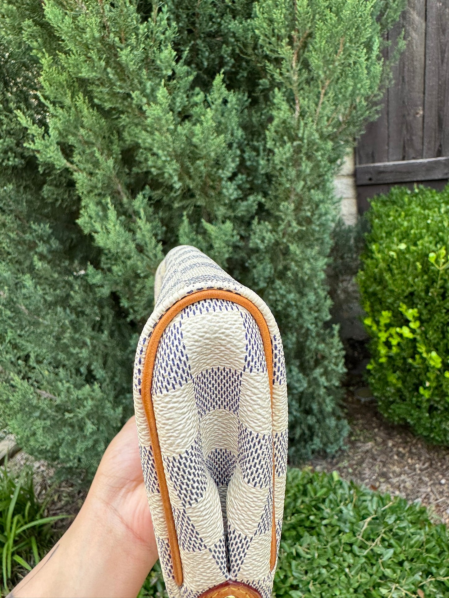 Louis Vuitton Eva Clutch in Damier Azur Canvas