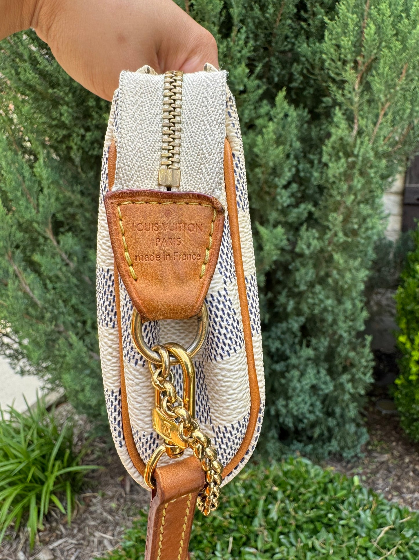 Louis Vuitton Eva Clutch in Damier Azur Canvas