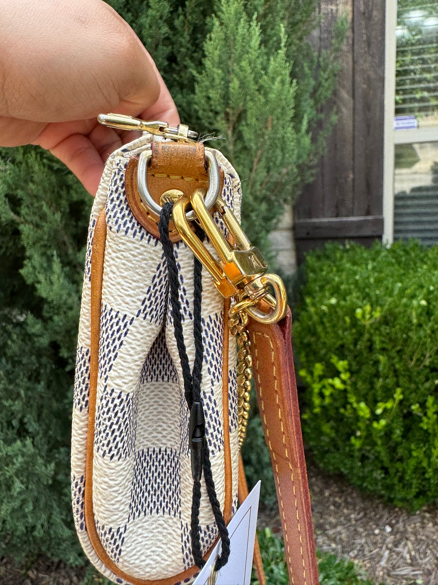 Louis Vuitton Eva Clutch in Damier Azur Canvas