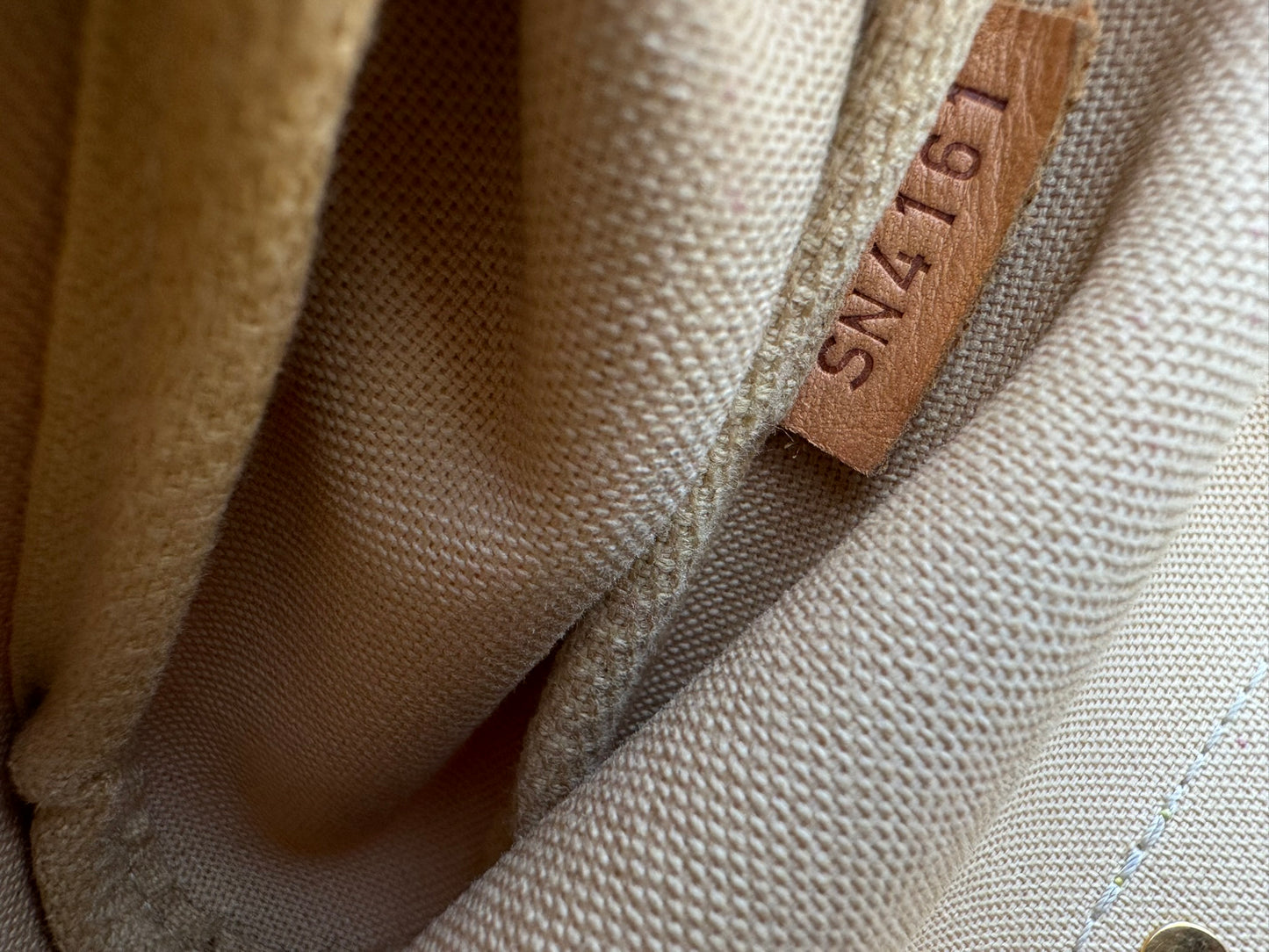 Louis Vuitton Eva Clutch in Damier Azur Canvas