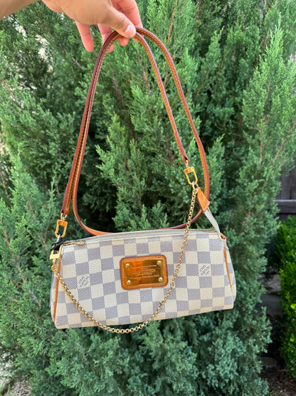 Louis Vuitton Eva Clutch in Damier Azur Canvas
