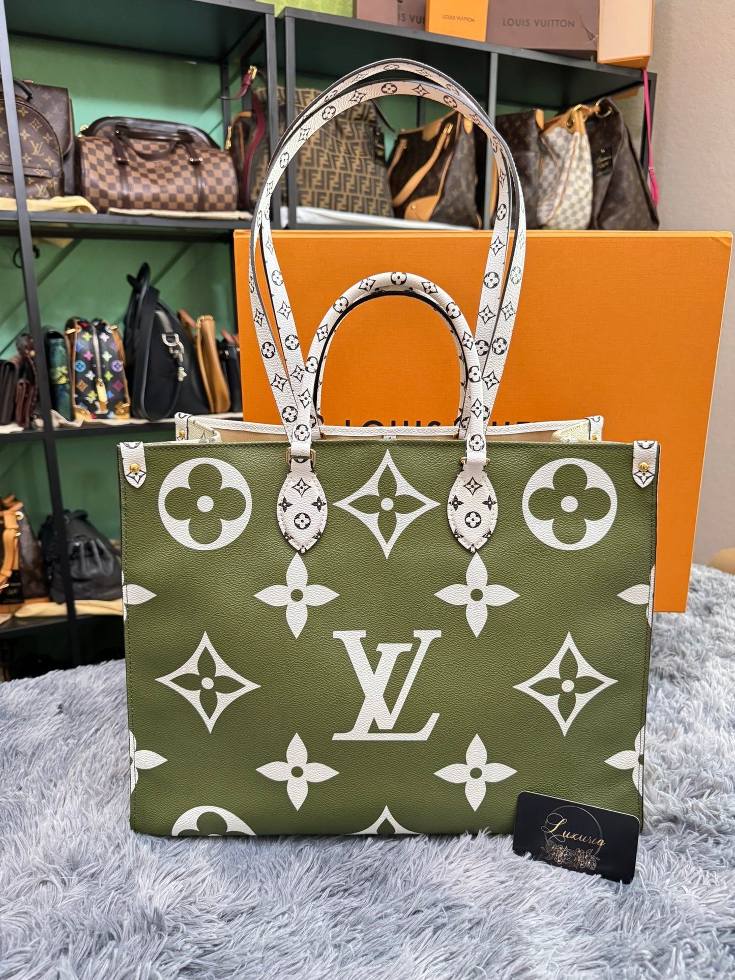 Louis Vuitton OnTheGo GM in Khaki Monogram Giant Canvas