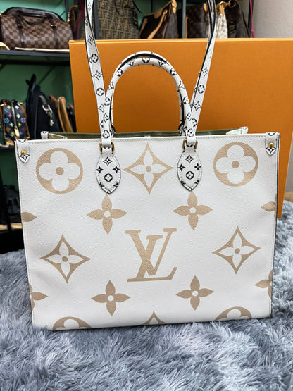 Louis Vuitton OnTheGo GM in Khaki Monogram Giant Canvas