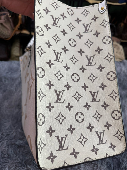 Louis Vuitton OnTheGo GM in Khaki Monogram Giant Canvas