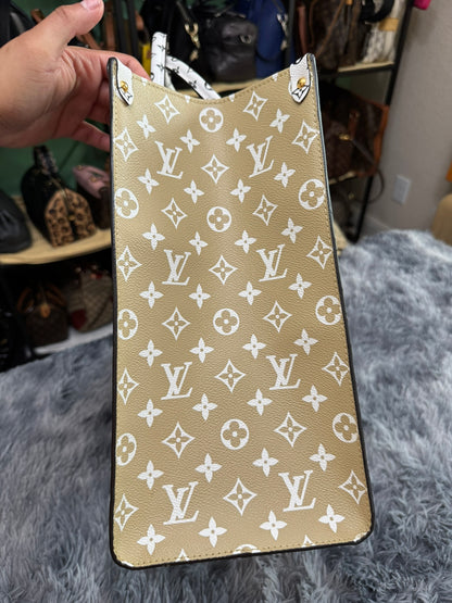 Louis Vuitton OnTheGo GM in Khaki Monogram Giant Canvas