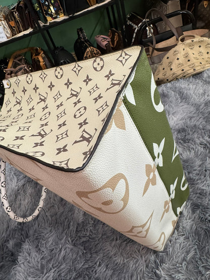 Louis Vuitton OnTheGo GM in Khaki Monogram Giant Canvas