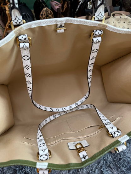 Louis Vuitton OnTheGo GM in Khaki Monogram Giant Canvas