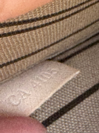 Louis Vuitton Neverfull MM in Monogram Canvas with Wristlet