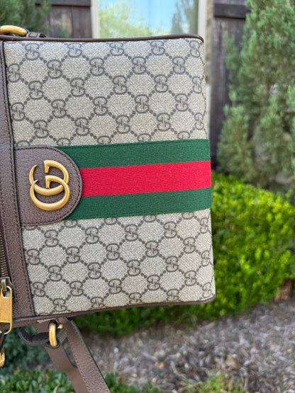 Gucci Ophidia Small Messenger Bag in GG Supreme Canvas