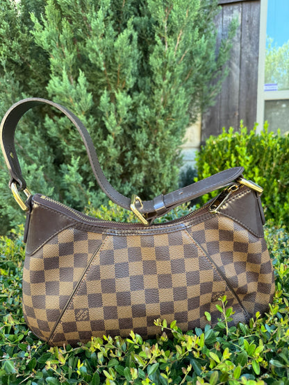 Louis Vuitton Thames PM in Damier Ebene Canvas
