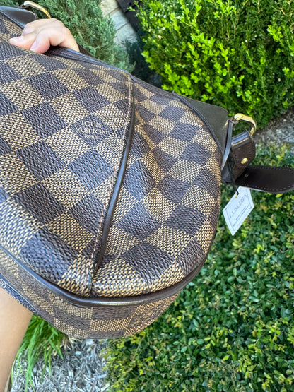 Louis Vuitton Thames PM in Damier Ebene Canvas