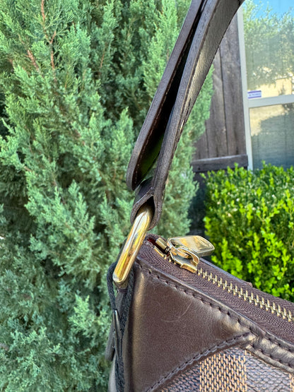 Louis Vuitton Thames PM in Damier Ebene Canvas