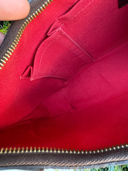 Louis Vuitton Thames PM in Damier Ebene Canvas