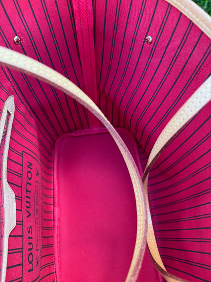Louis Vuitton Neverfull MM in Monogram Canvas with Cerise Interior